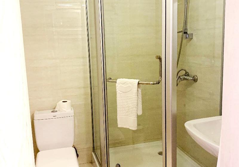 اتاق استاندارد, Golden Palace