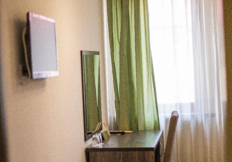 اتاق استاندارد, Golden Palace