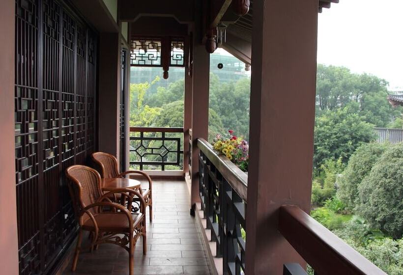 Номер Стандарт, Guilinyi Royal Palace