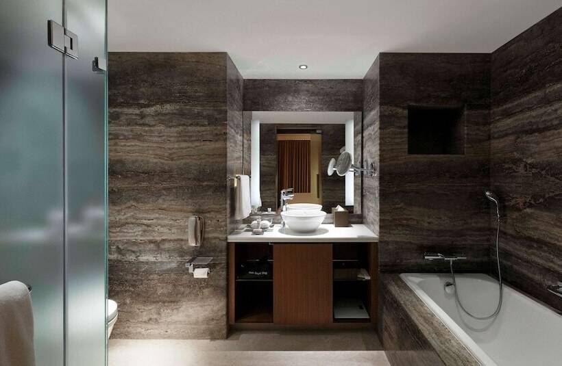 جناح ديلوكس غرفتين نوم, Hilton Bangalore Embassy Golflinks