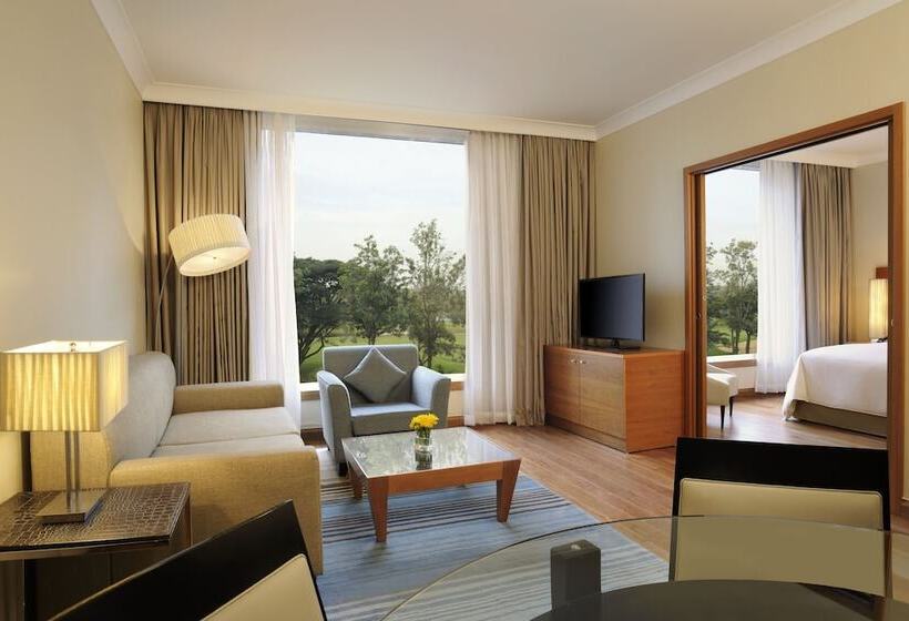 스탠다드 룸, Hilton Bangalore Embassy Golflinks