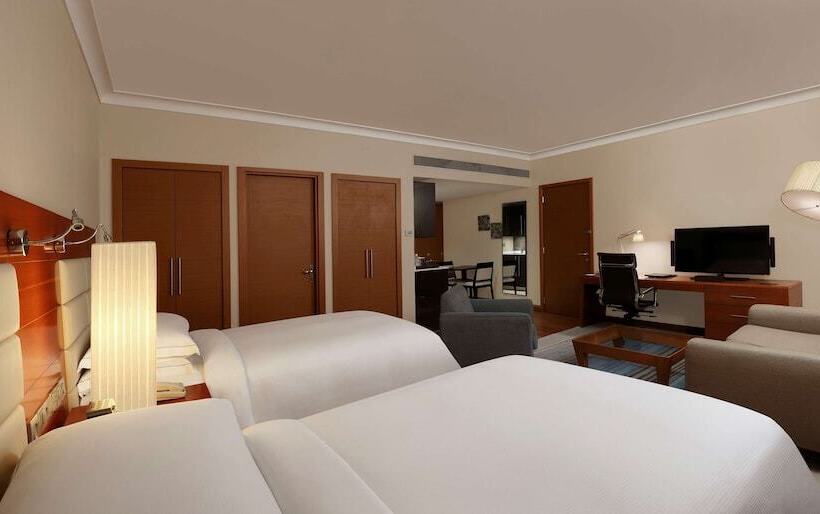 غرفة قياسية, Hilton Bangalore Embassy Golflinks