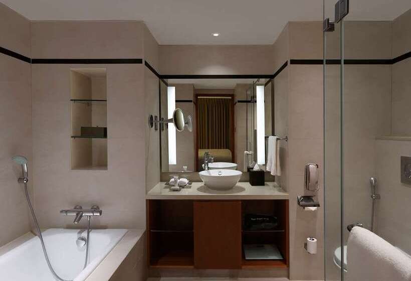 غرفة قياسية, Hilton Bangalore Embassy Golflinks