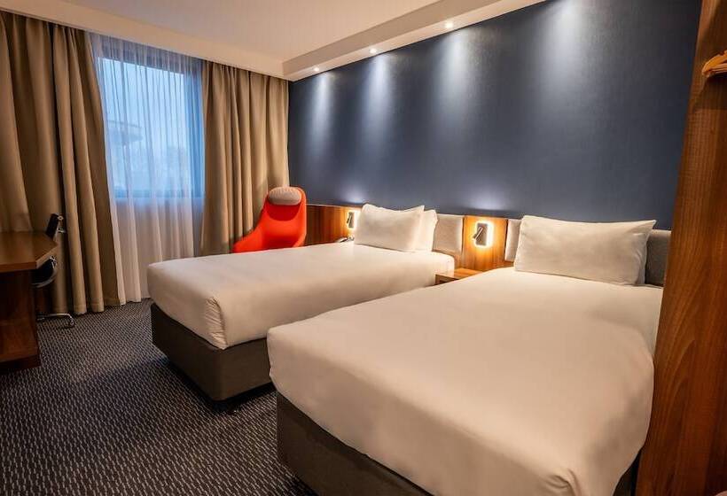 Номер Стандарт, Holiday Inn Express Dijon, An Ihg