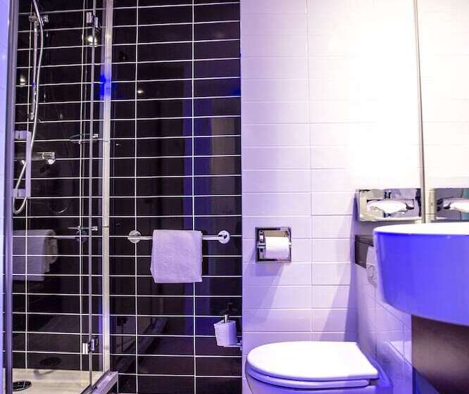 Номер Стандарт, Holiday Inn Express Dijon, An Ihg