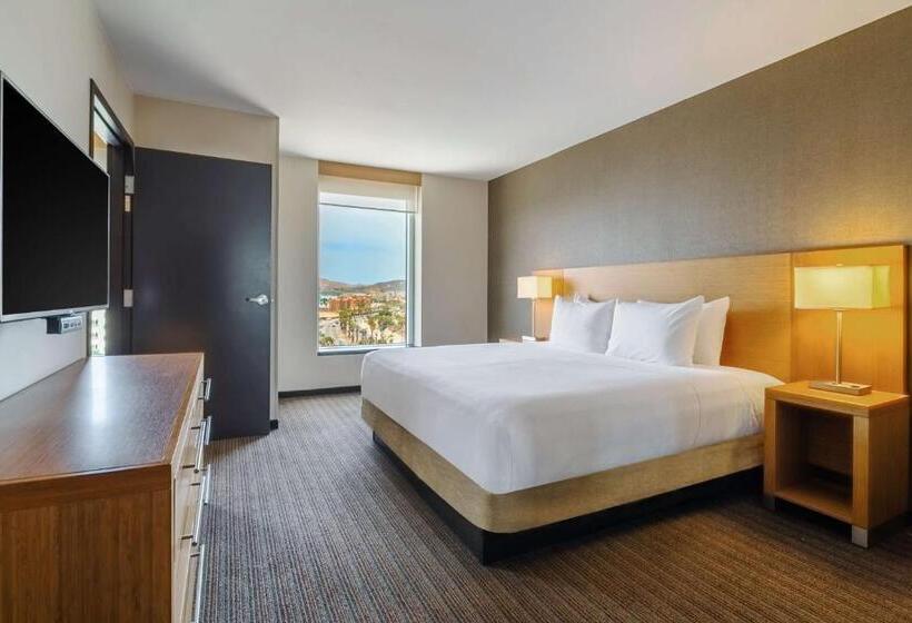 מיטת קינג בסוויטה, Hyatt Place Los Cabos