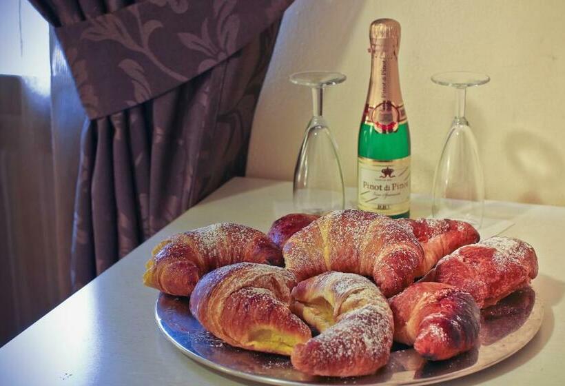 Номер Стандарт, Il Monte