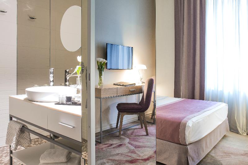 اتاق استاندارد, Jump Inn Hotel Belgrade