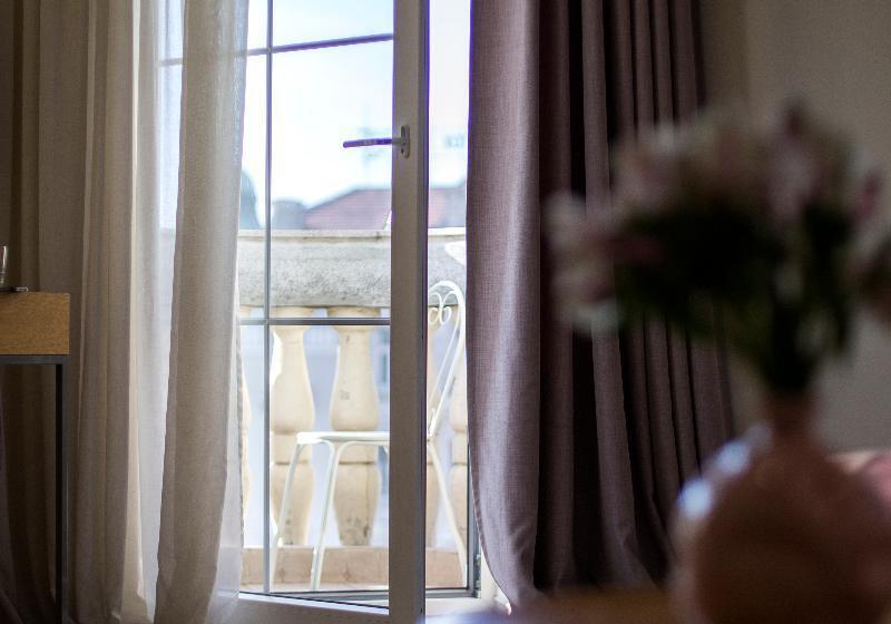 اتاق لوکس, Jump Inn Hotel Belgrade