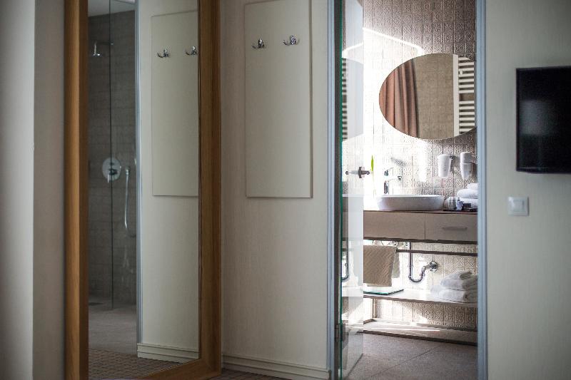 اتاق لوکس, Jump Inn Hotel Belgrade