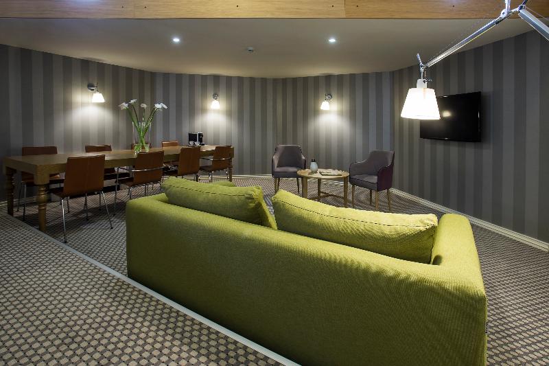 سوییت لوکس, Jump Inn Hotel Belgrade