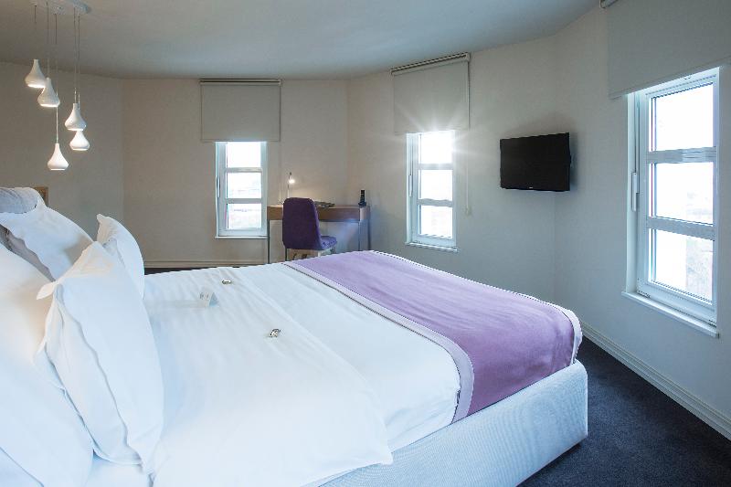 سوییت لوکس, Jump Inn Hotel Belgrade