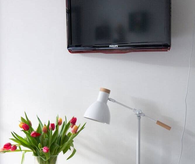 اتاق استاندارد, La Boheme