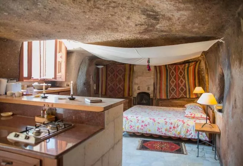 スタンダードスタジオ, Les Maisons De Cappadoce
