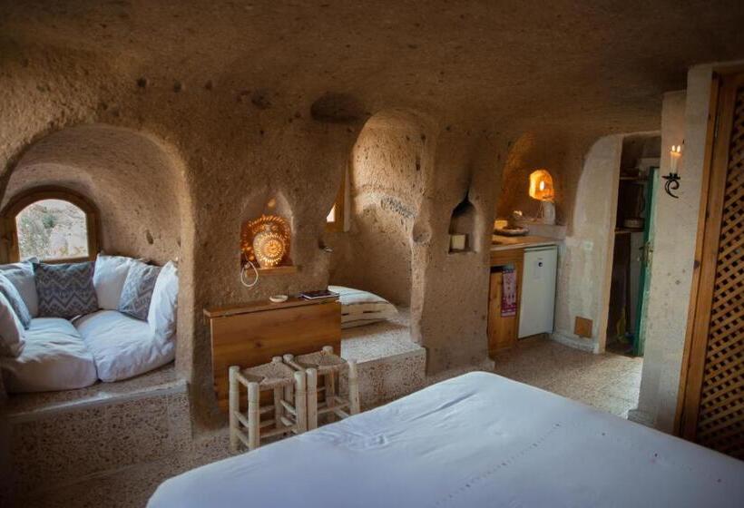 Студио Базик, Les Maisons De Cappadoce