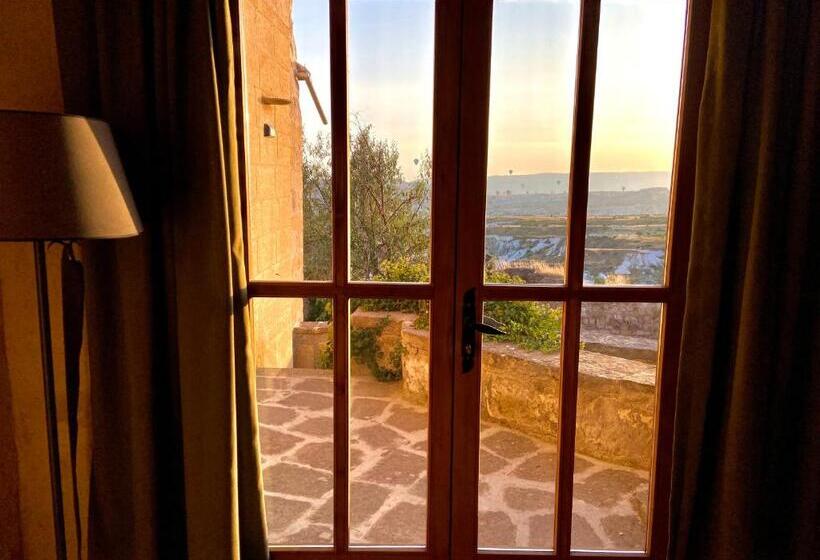 Полулюкс Одноместный с Террасой, Les Maisons De Cappadoce