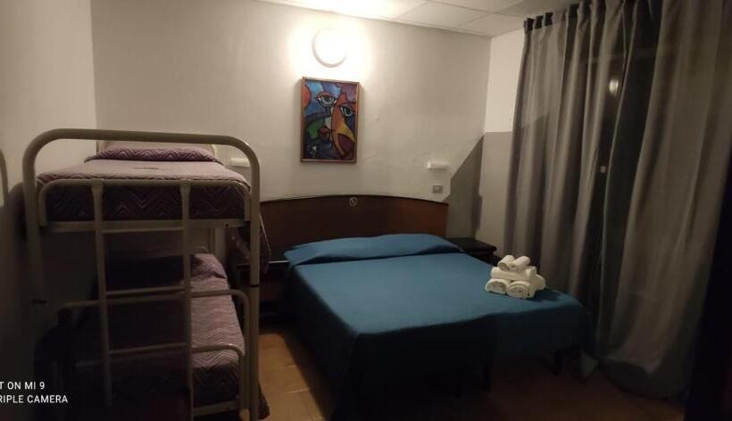 חדר סטנדרט לארבעה, Orlov