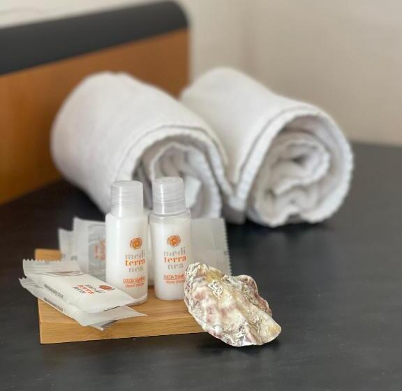 חדר סטנדרט לשלושה, Orlov