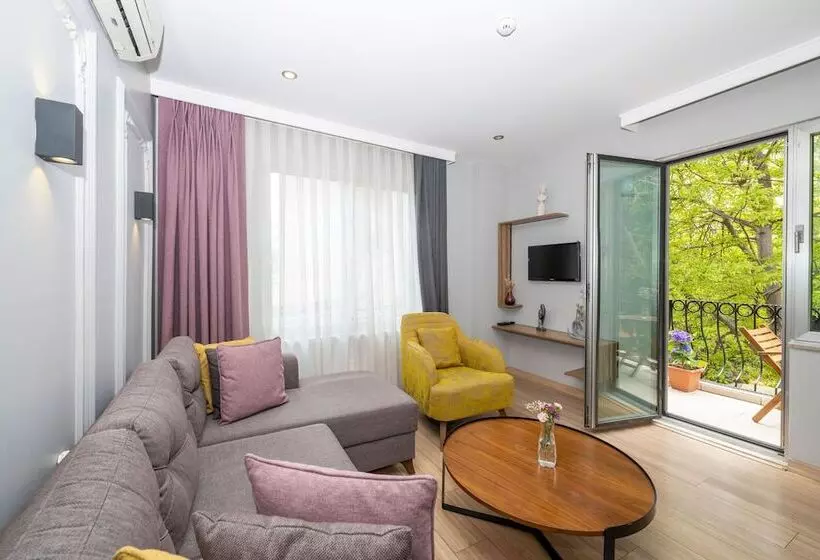 スーペリアースイート, The Marions Suite Istanbul Special Category