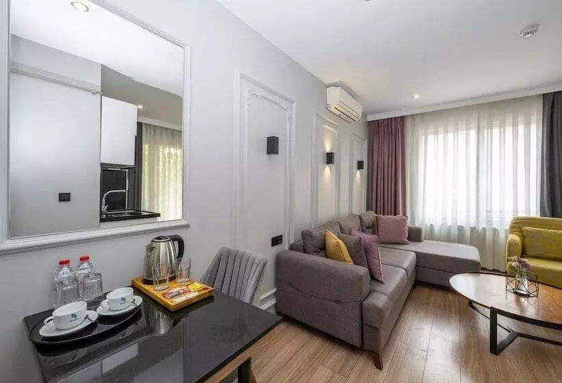 スーペリアースイート, The Marions Suite Istanbul Special Category