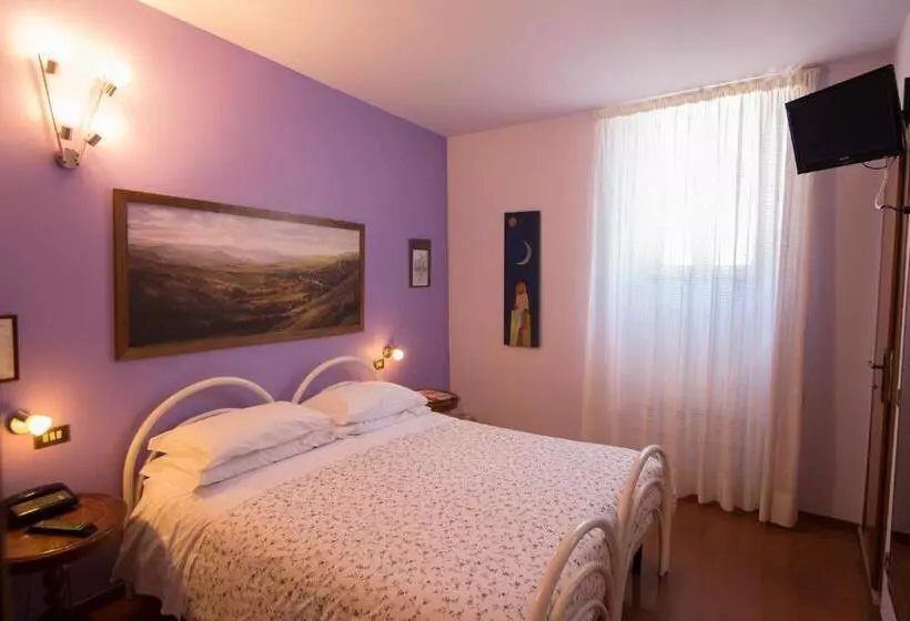 Habitació Estàndard, Pallotta