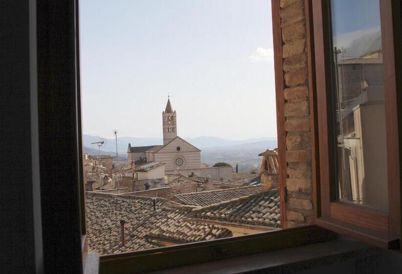 חדר סטנדרט יחיד, Pallotta