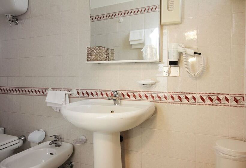 חדר סטנדרט, Pallotta