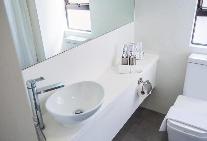 اتاق لوکس, Travelodge Kowloon