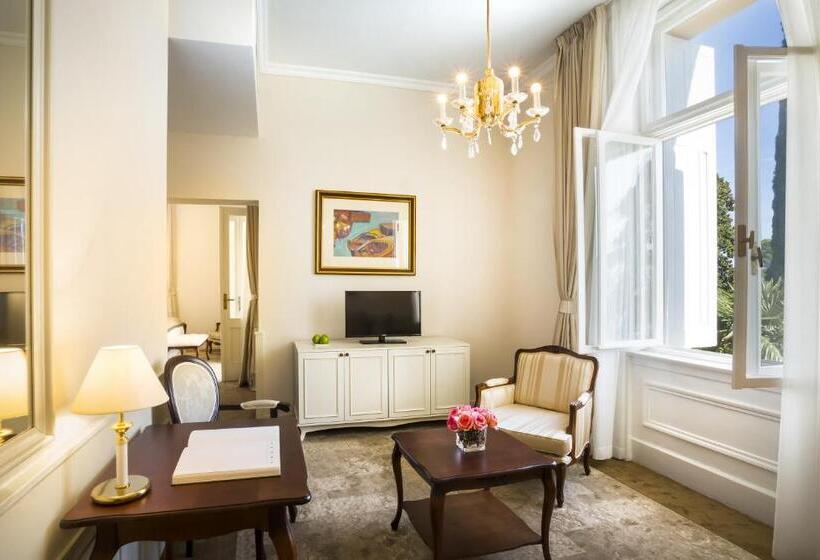 سوییت جونیور با چشم‌انداز دریا, Villa Amalia   Liburnia