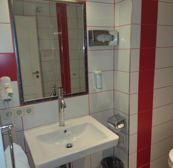 高级大房间, Waldblick Bsr Mit Kostenlose Bonuskarten Für Schifffahrten, Thermen, Museen Ab 2 Nächte