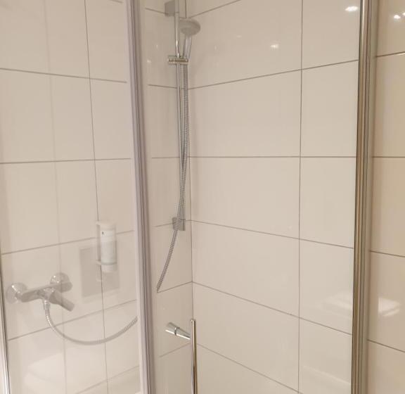 غرفة إقتصادية, Waldblick Bsr Mit Kostenlose Bonuskarten Für Schifffahrten, Thermen, Museen Ab 2 Nächte