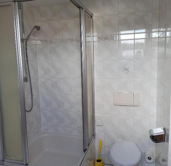 高级大房间, Waldblick Bsr Mit Kostenlose Bonuskarten Für Schifffahrten, Thermen, Museen Ab 2 Nächte