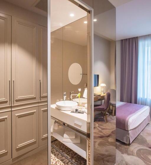 اتاق استاندارد, Jump Inn Hotel Belgrade