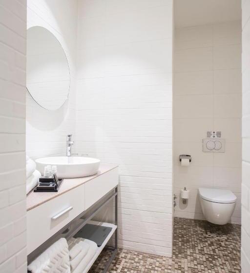 اتاق استاندارد, Jump Inn Hotel Belgrade