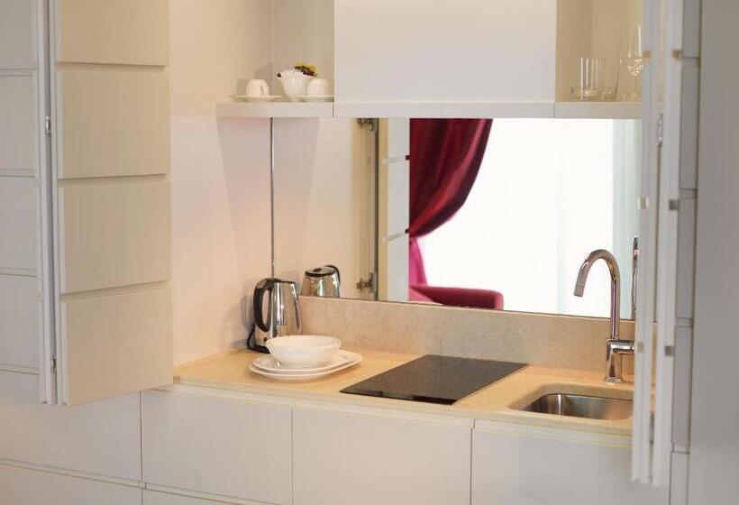 سوییت جونیور, Resort Collina D Oro Hotel, Residence & Spa