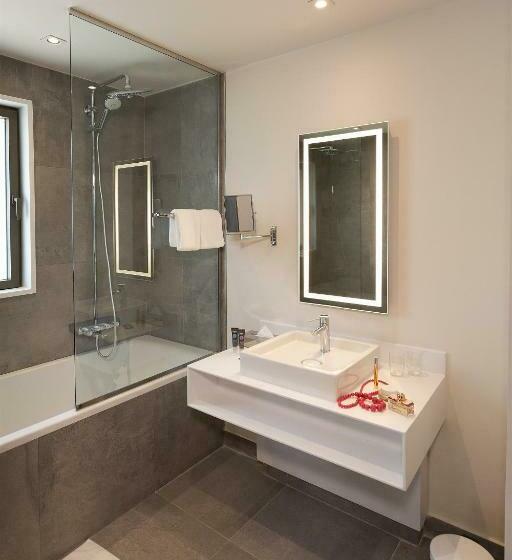 سوییت جونیور, Novotel Tunis Lac