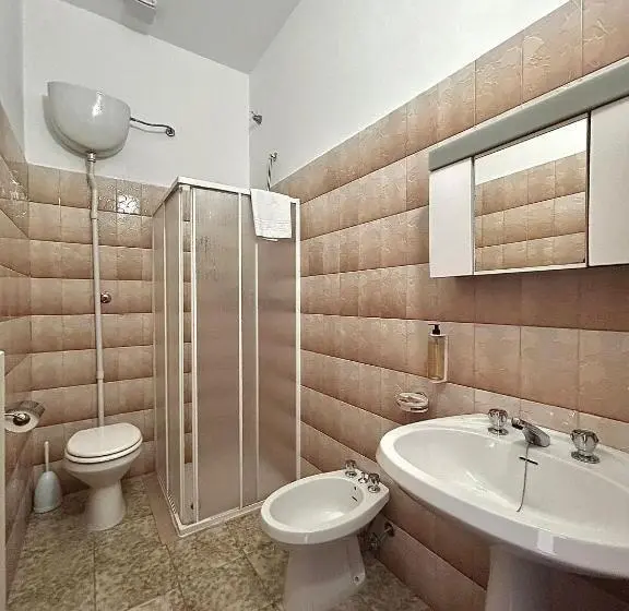 スタンダードルーム, Ostello E Camere Private Prima Luce Foresteria