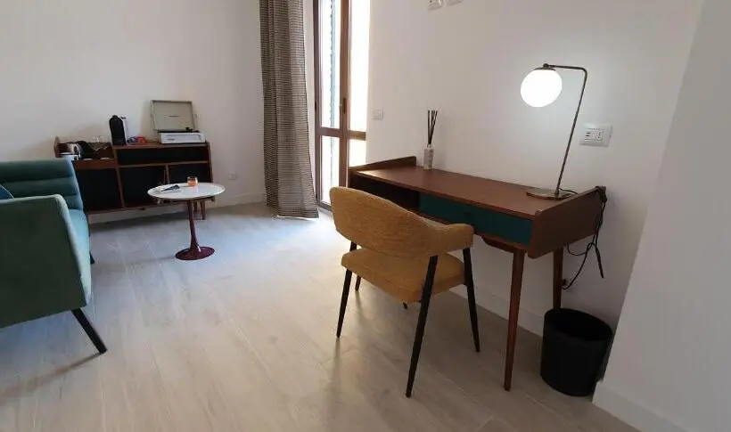 プールビュースイート, Villa Morro Suites