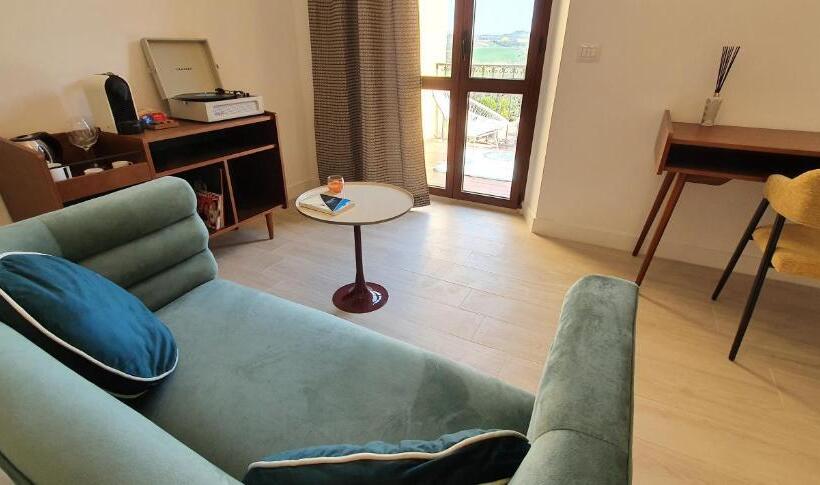 Suíte Vista Piscina, Villa Morro Suites