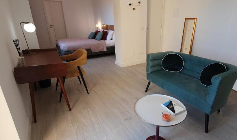Люкс Вид на Бассейн, Villa Morro Suites