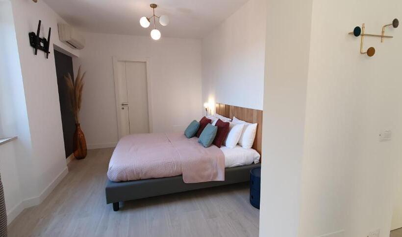 סוויטה נוף לבריכה, Villa Morro Suites