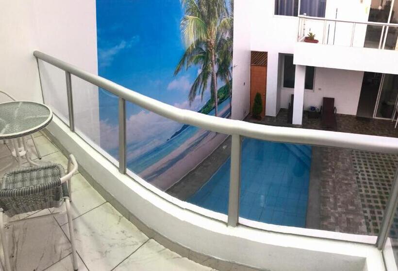 标准间带游泳池, Bravo Surf Camp Punta Rocas