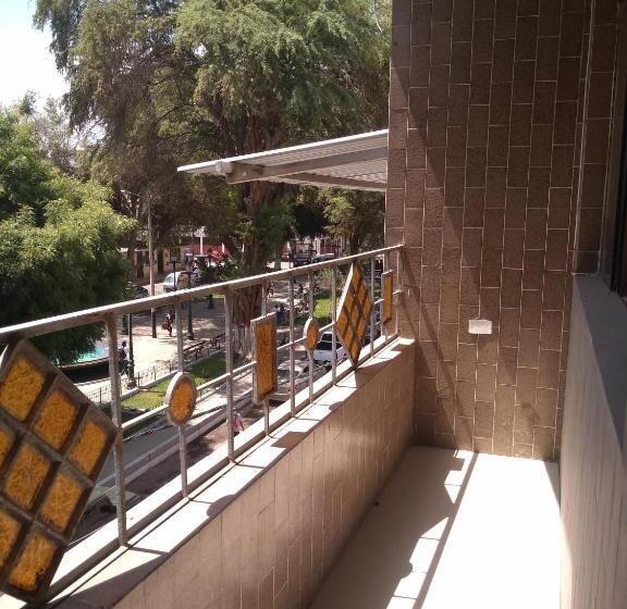 StandaardKamer, Hospedaje Bolognesi