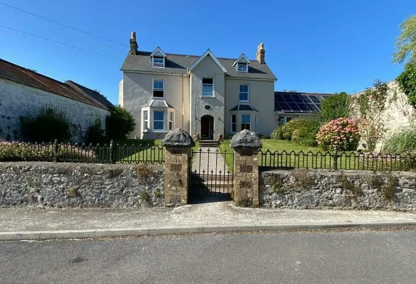 キングサイズベッドのデラックスルーム, East Llanteg Guest House