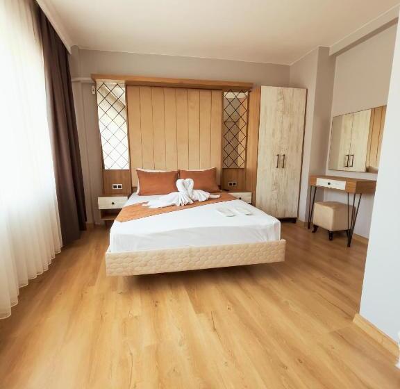 اتاق لوکس, Lumina Boutique