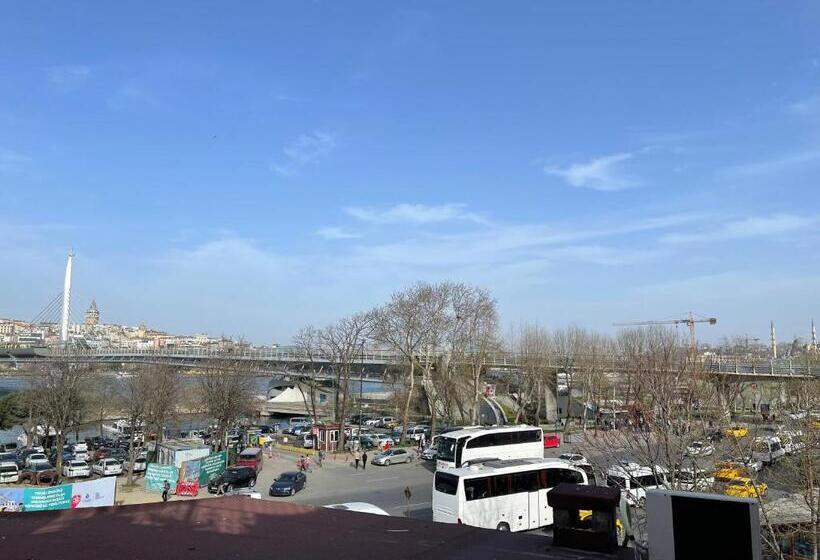 اتاق استاندارد سه نفره, Lumina Boutique