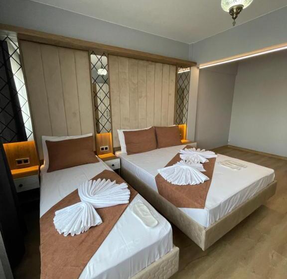 اتاق استاندارد سه نفره, Lumina Boutique