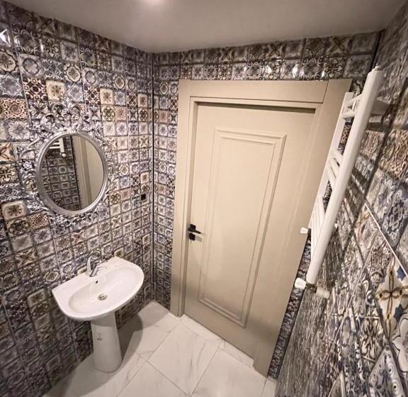 اتاق استاندارد سه نفره, Lumina Boutique