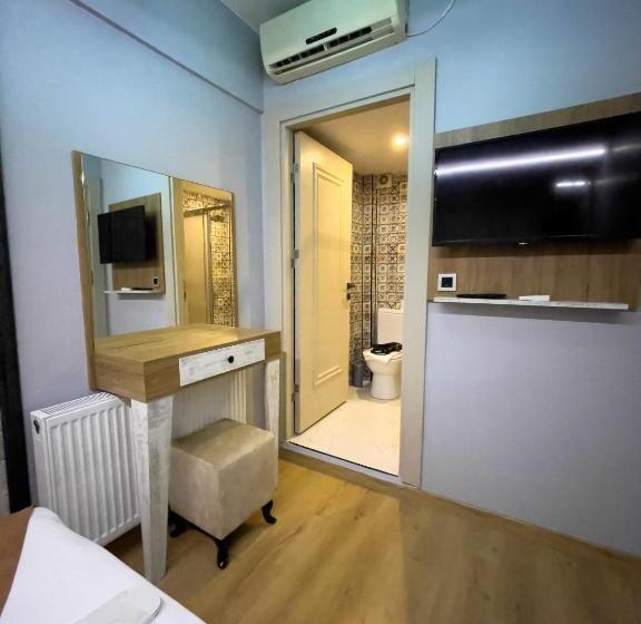 اتاق اکونومی, Lumina Boutique