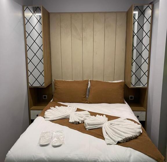 اتاق اکونومی, Lumina Boutique